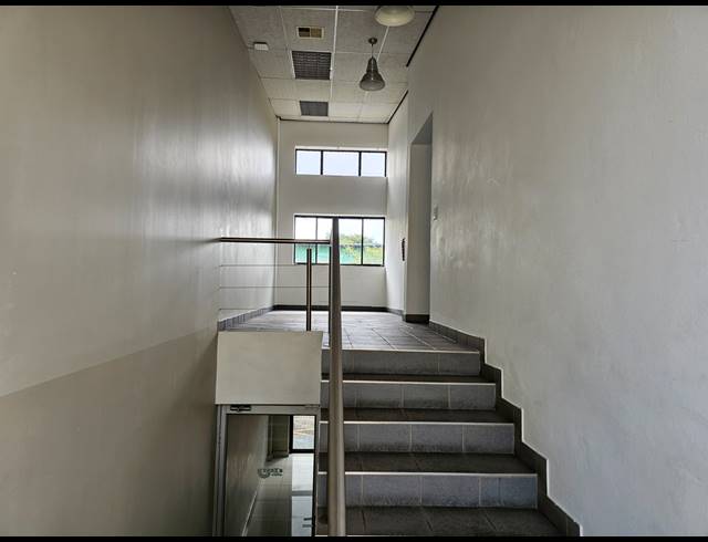 466M² OFFICE FOR SALE IN NORTH RIDING